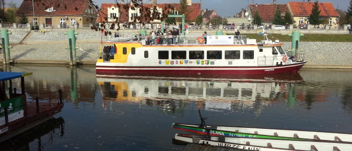 Schiffe bauen, Fähren bauen, Hausboote bauen